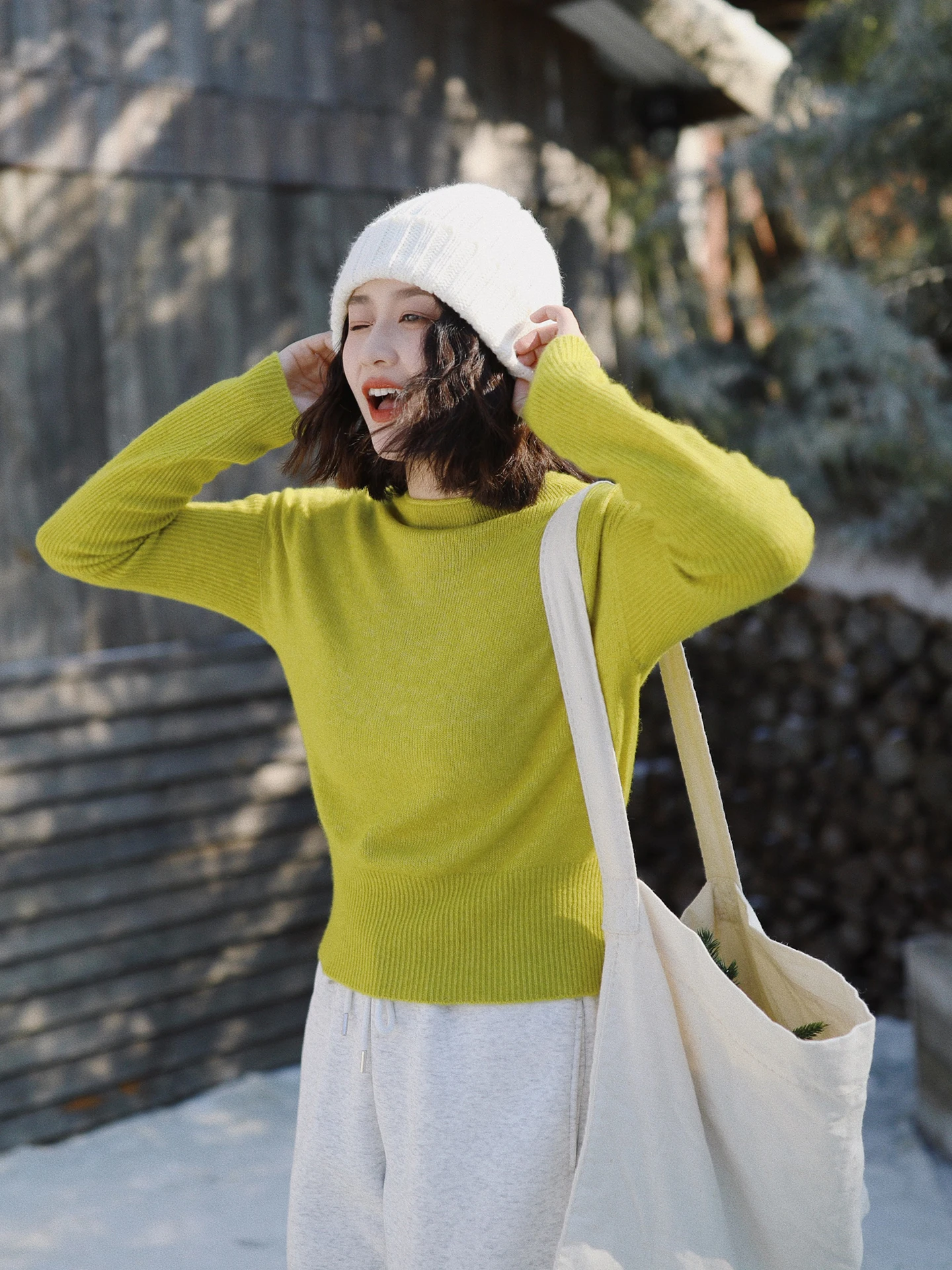 

Hua Ji C27 Women's Loose Fit round Ne Sweater Sl One-Piece Lenzing Wool Red Color Autumn Winter New Arrival