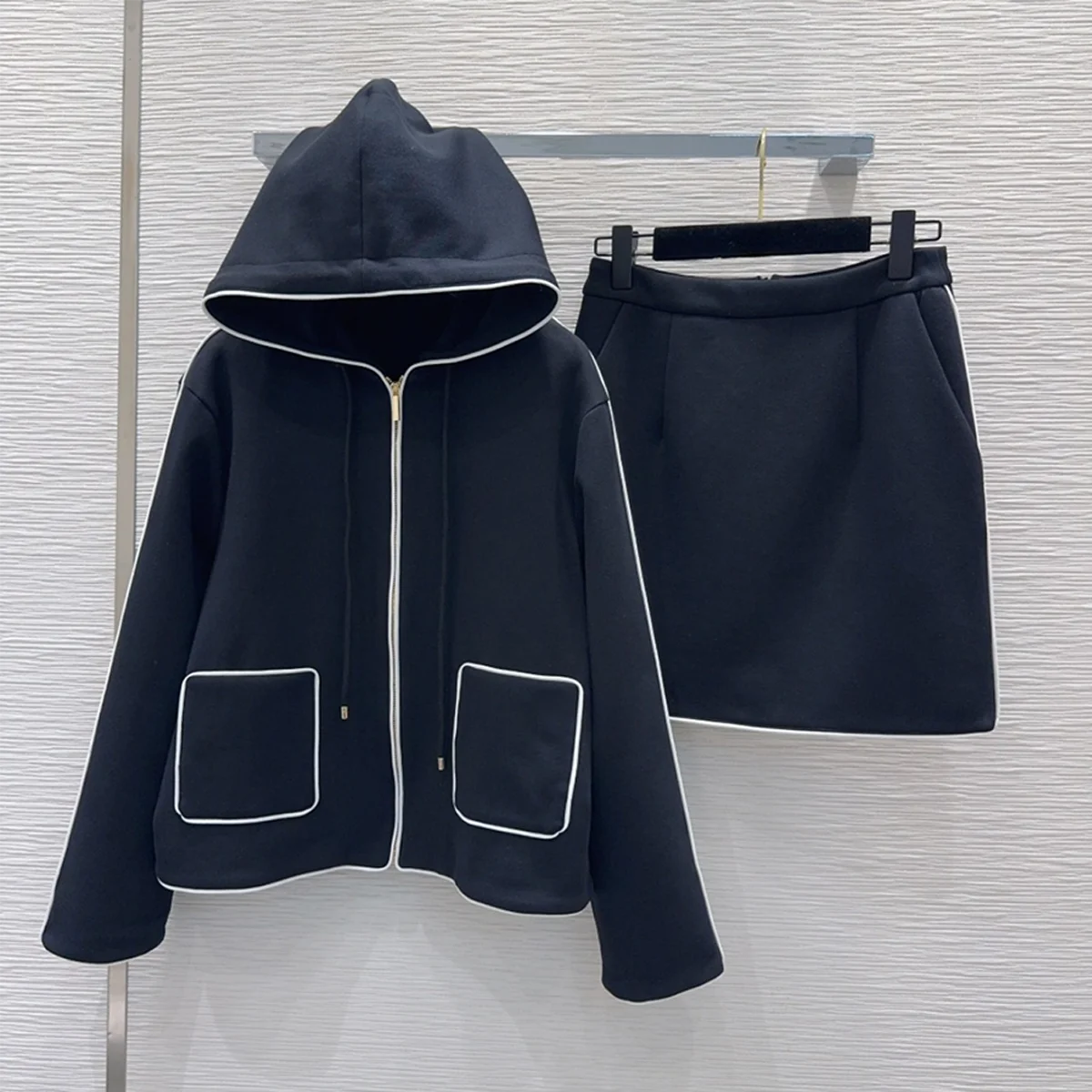2026 High quality women's hooded zipper sweatshirt half body short skirt two-piece set--262722