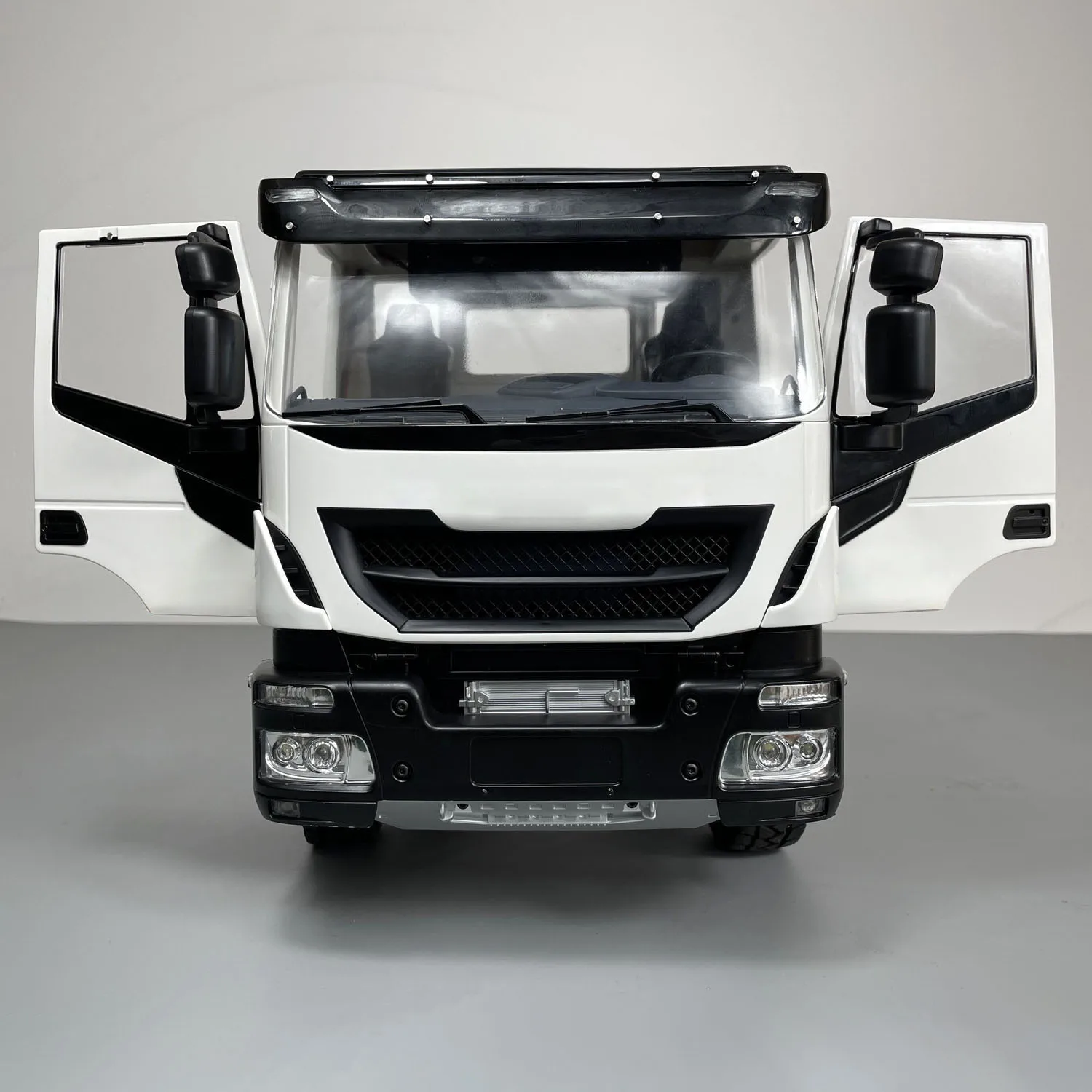 

1/14 Remote Control Tractor Car 4x4 6x6 2-speed RC Truck Vehicle Car Painted Finished Model Sound Light System Toys for Boys