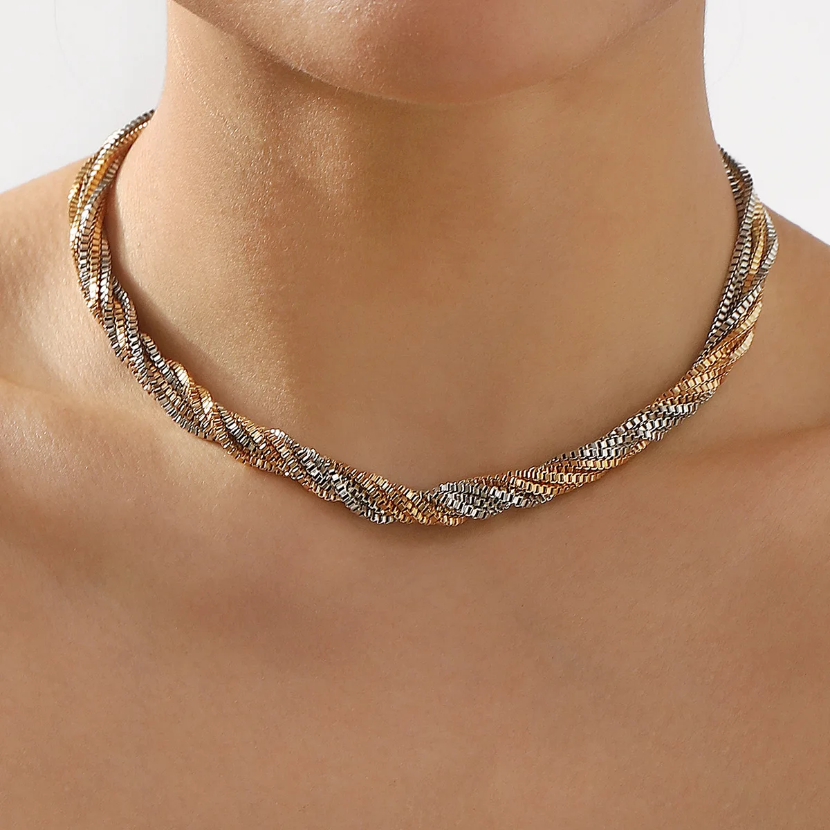 N12261 personalized multi-layer metal chain necklace, simple and fashionable contrasting color design sense stacked collarbone c