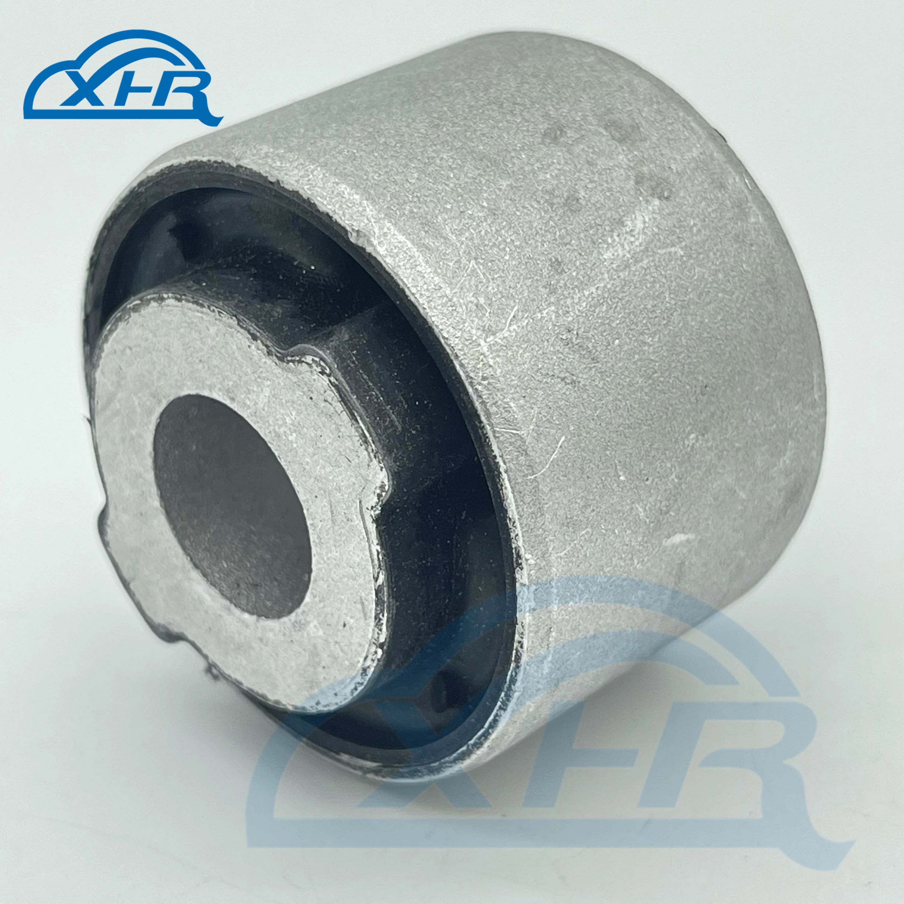 High Quality LR025421 Rear Knuckle Bushing For LAND ROVER RANGE ROVER EVOQUE 2012-2018 LR024483 LR068884 LR024482