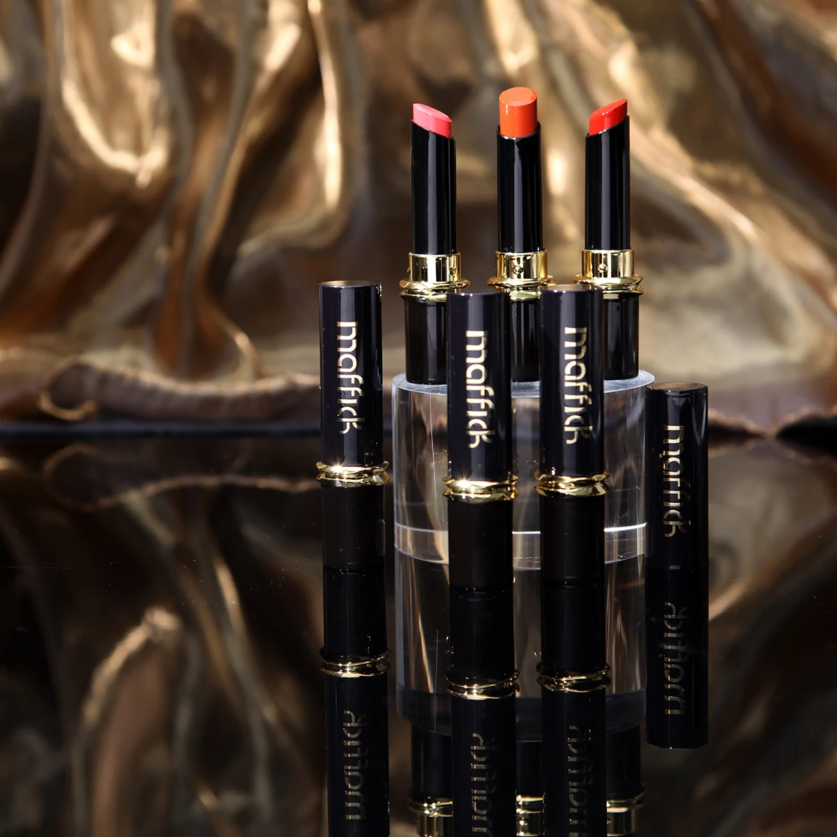 マットな口紅,汚れのない防水口紅,クラシック,高品質,着色されたベルベット,6色のメイクアップ,長持ち