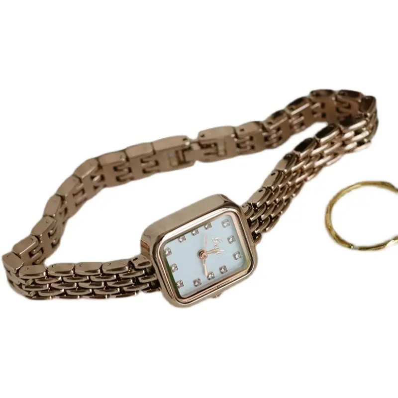 Exquisite Women'S Wristwatch, A Small-Dial Chain Watch For Female Students, A Simple, Elegant, And Compact Ladies' Watch.