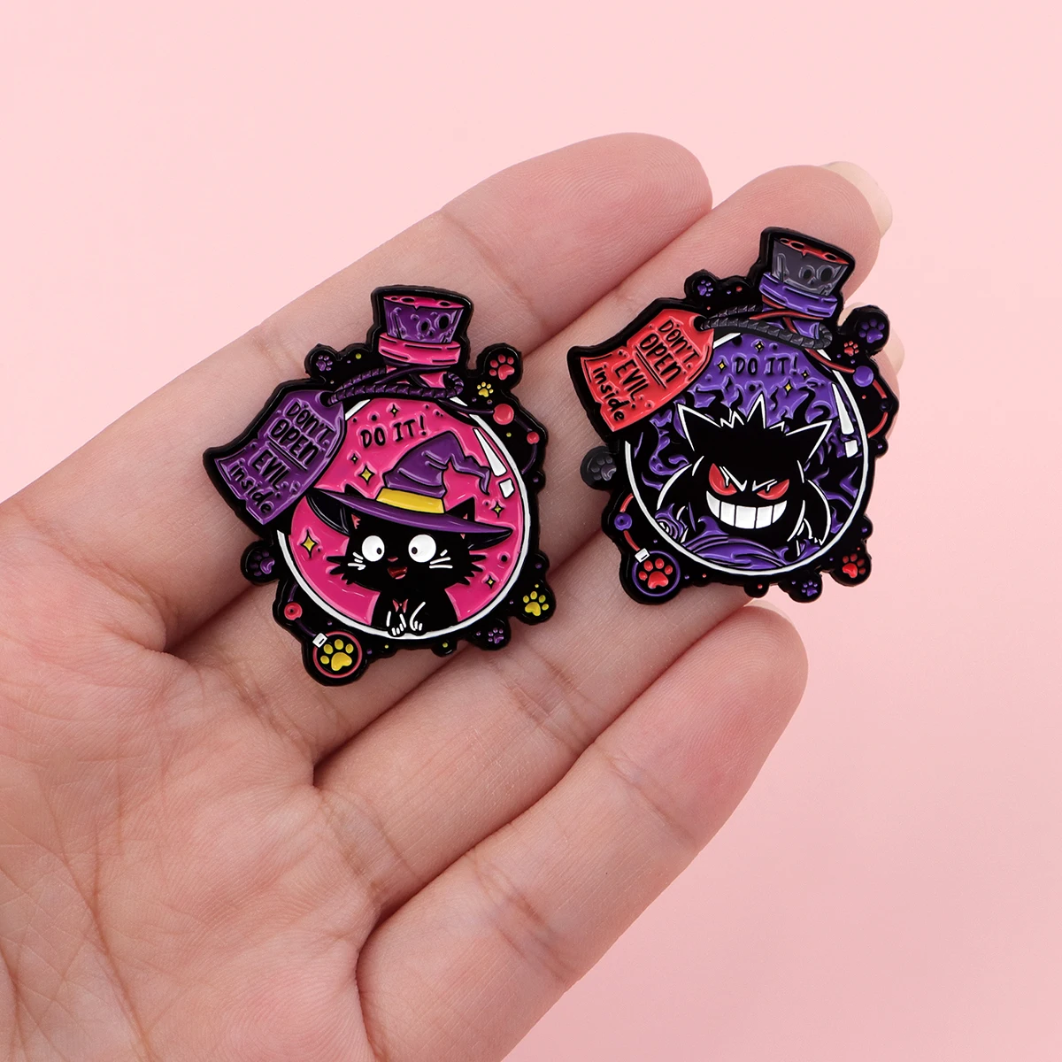 

Cute Black Cat Enamel Pins Cartoon Witch Brooches Badge Lapel Pin For Backpack Clothes Accessories Cosplay Jewelry Birthday Gift