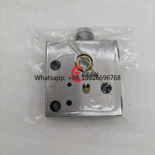 

Excavator Pilot Valve 723-40-71103 Pressure Reducing Valve Reducing Relief Valve 723-40-71102 for Excavator PC200-7 PC200-8
