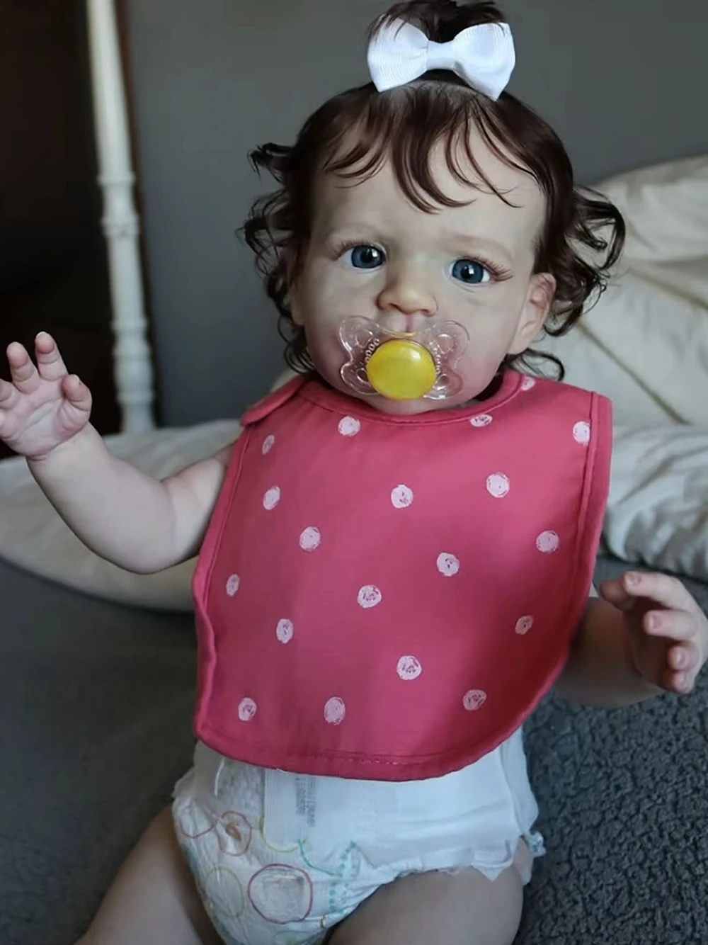 24Inch Reborn Sandie Real Photo Baby Girl Handmmade Multiple Layers Painting 3D Skin with Implantation Hair Dolls Gift for Xmas