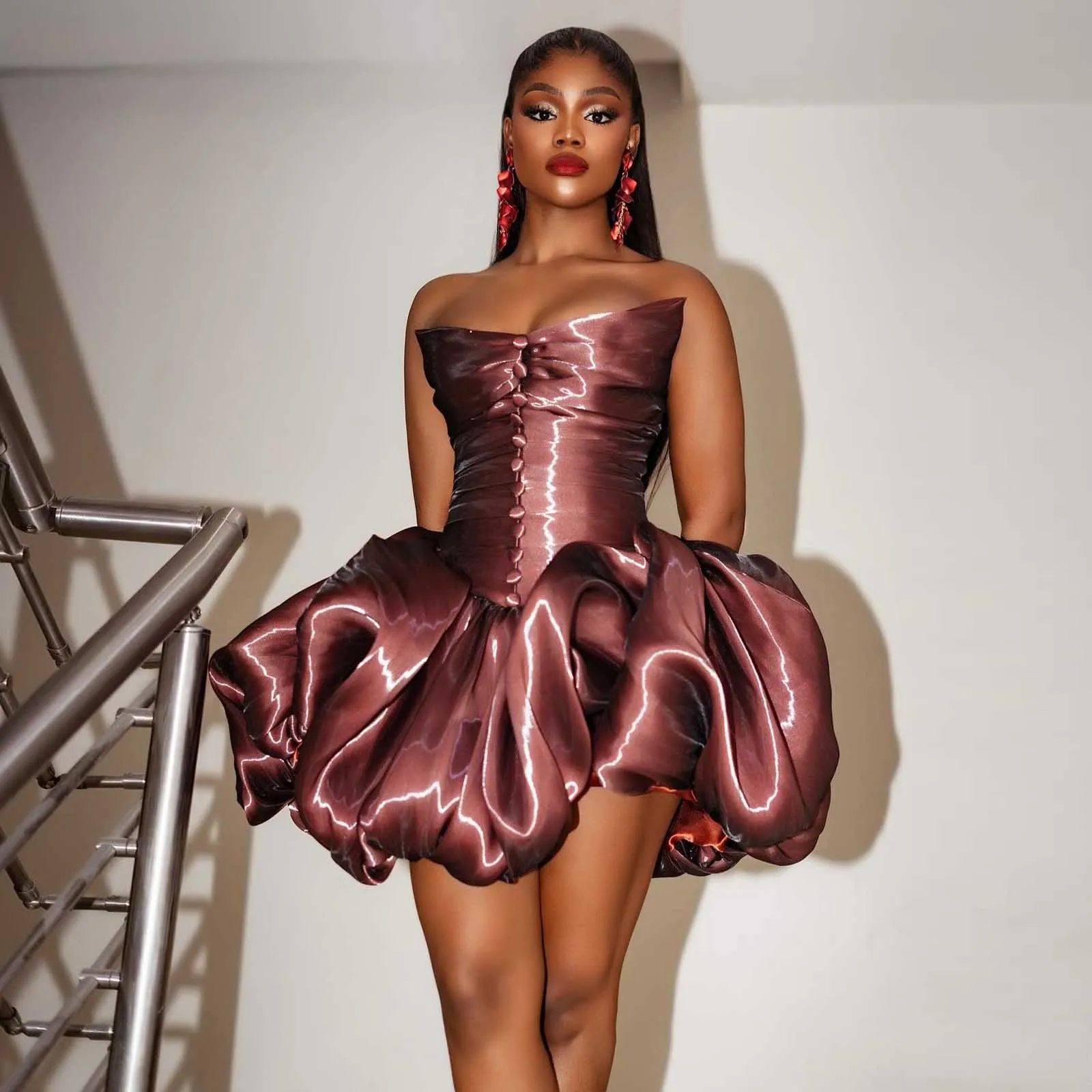 

Струящееся платье в стиле Aso Ebi на день рождения, короткие оборки, коктейльные платья, мини-платье без бретелек для свадебного гостя, африканское вечернее платье