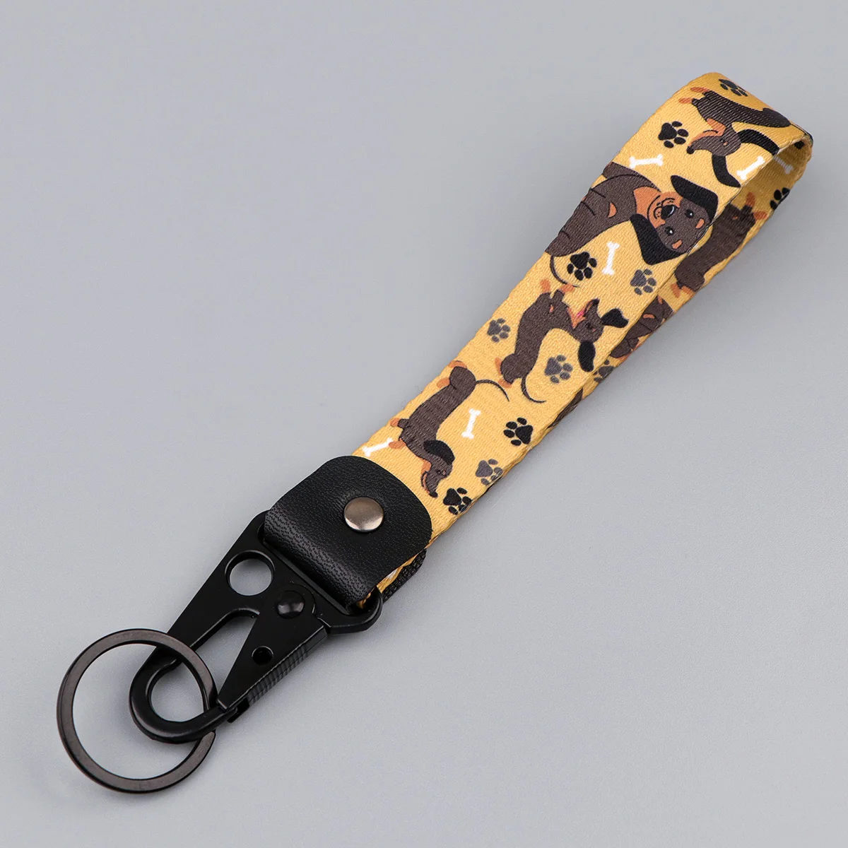 Cute Dachshund Print Eagle Beak Keychain Motorcycles Dog Paw Short Lanyards Used in Phone Rope Badge Holder Accessories