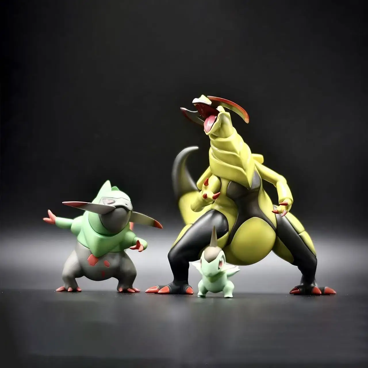 

3 шт., аниме фигурки покемонов, Haxorus, экшн-фигурки, коллекция из ПВХ, модель игрушки, статуя, стол, подарки на день рождения