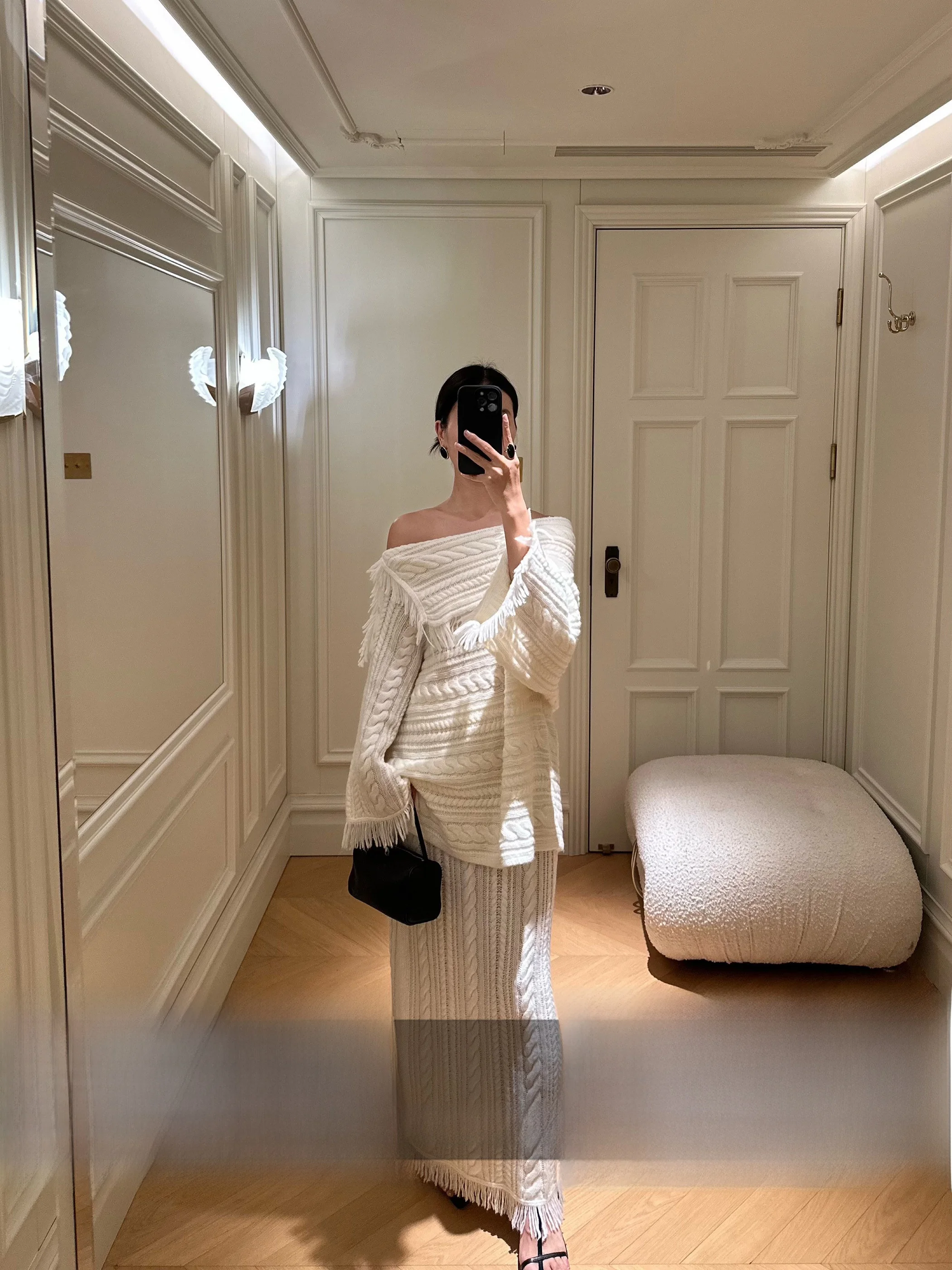 

DALII OFFICIAL Wool Cashmere Knit Sweater Skirt Set Women's Winter Fashion Ensemble Long Sleeve Commute Style Pure Color