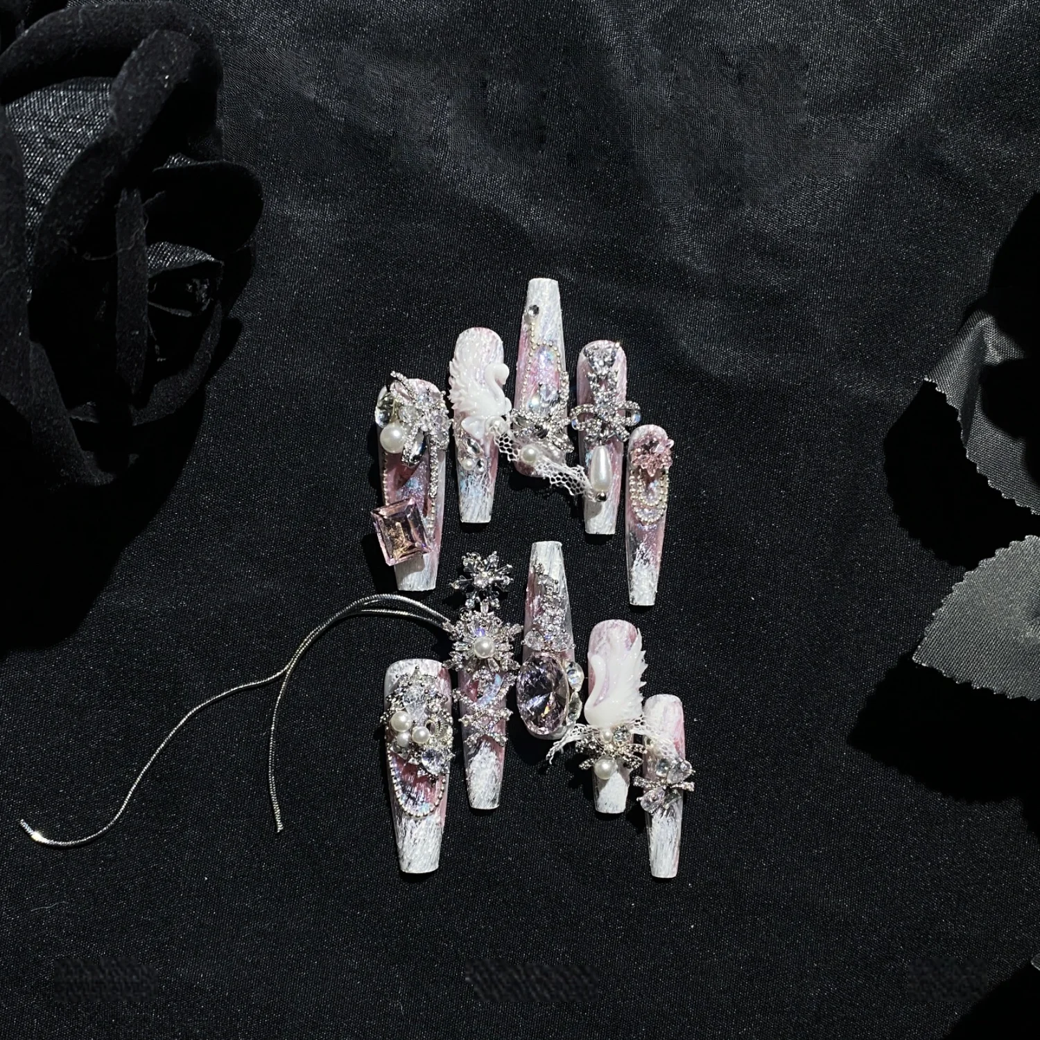 

10 Pieces Luxurious Pink White Extra-long T Point Chain Ice-clear Press On Nails Handmade Gradient Decorations DIY Fake Nails