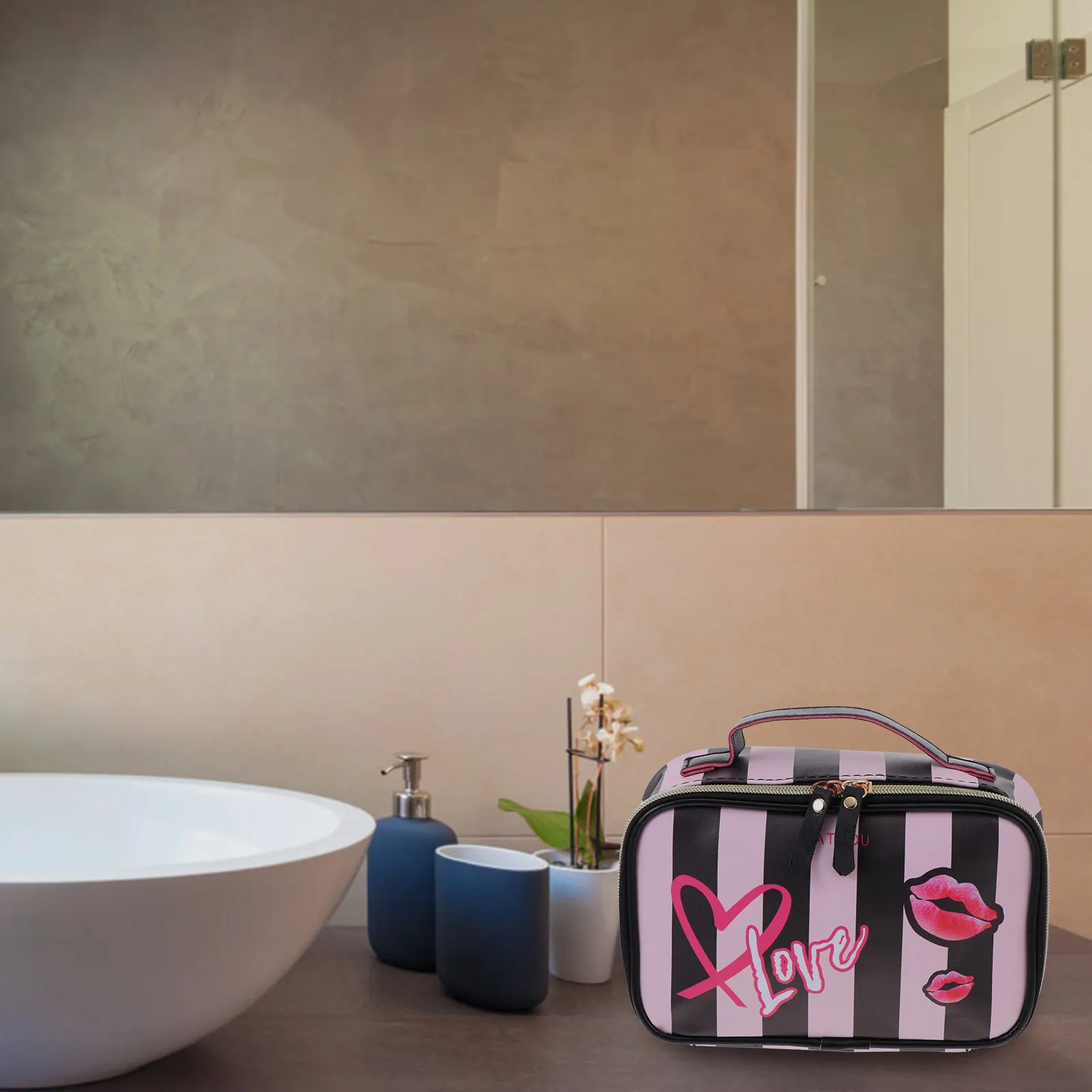 

Striped Makeup Bag Large Capacity Toiletry Storage Travel Size Lightweight Durable Zipper Women Organizer