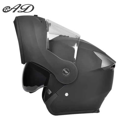 Imagen 2 del producto Casco de motocicleta AD Factory al por mayor, con luces LED inteligentes, doble espejo, para viajes seguros.