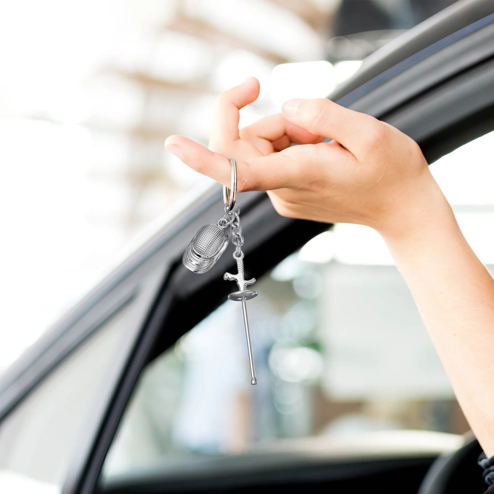 المبارزة السيف المفاتيح المعدنية الصغيرة الزخرفية المحمولة معلقة قلادة لحقيبة الظهر الرياضة مروحة هدية ملحق تذكارية #5