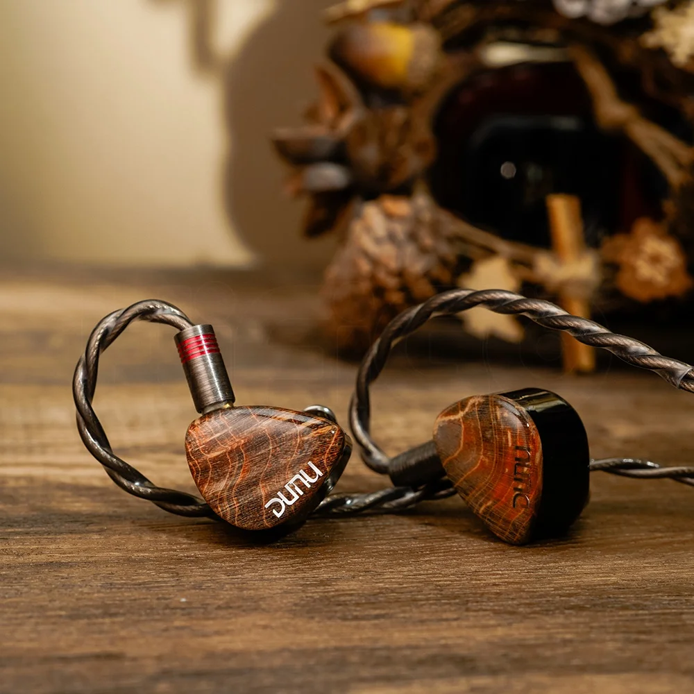 DUNU x Gizaudio DaVinci 2DD+4BA Hybrid In-ear Monitor Earphones with 3.5mm+4.4mm Swappable Termination Plugs Cable