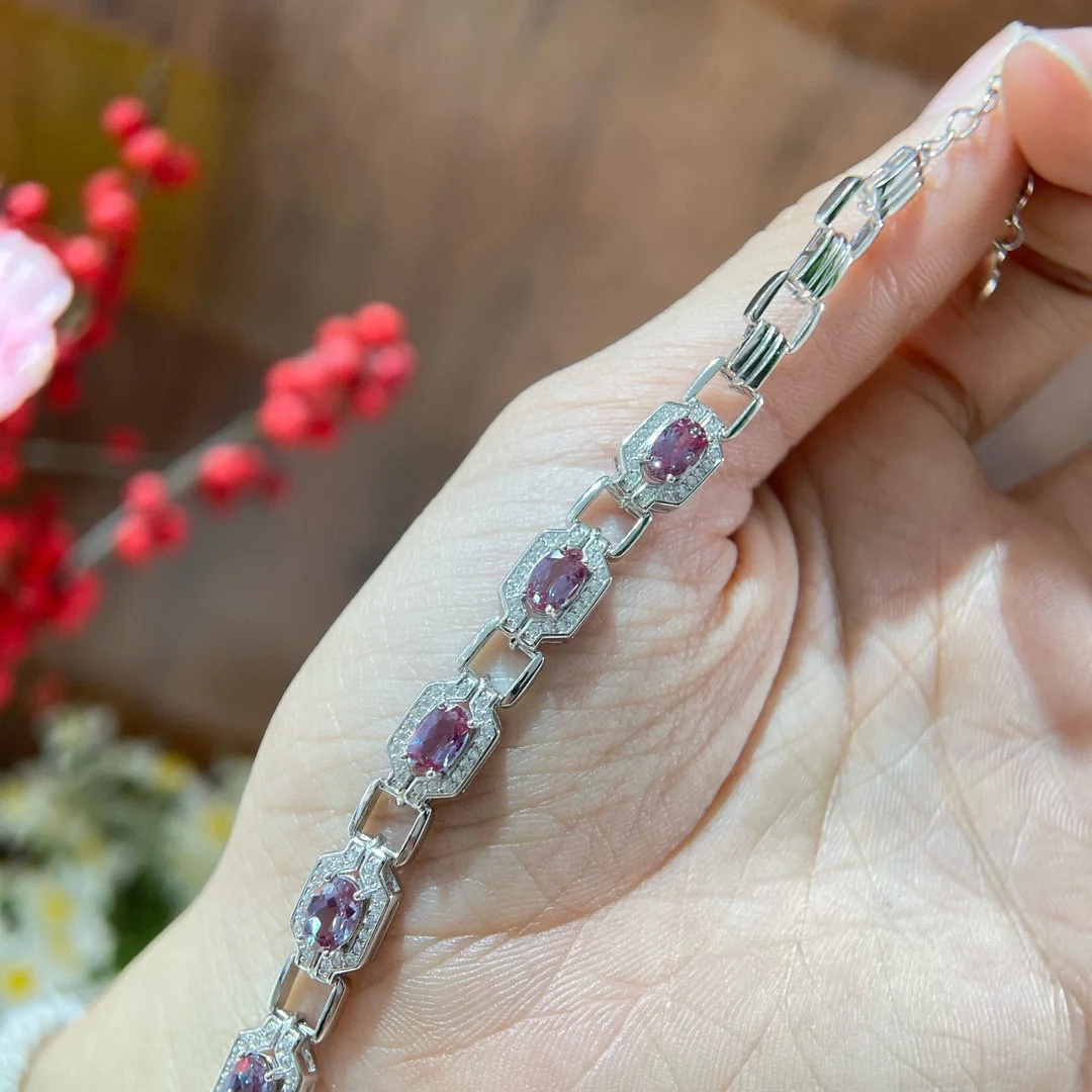 

Laboratory-grown Alexandrite Bracelet S925 Silver Inlaid with Main Stone 4*6mm