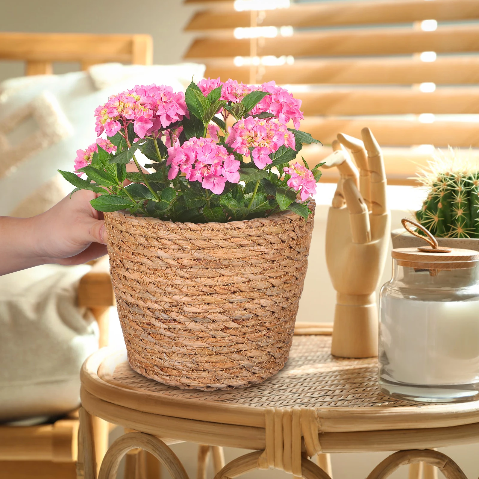 

2Pcs Rustic Woven Planter Basket Straw Flower Basket Indoor Outdoor Plant Pot Container Woven Baskets Plant Baskets Indoor