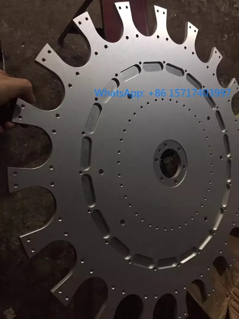 

Machine tool accessories, umbrella shaped tool magazine with 20 tool positions and cutter heads