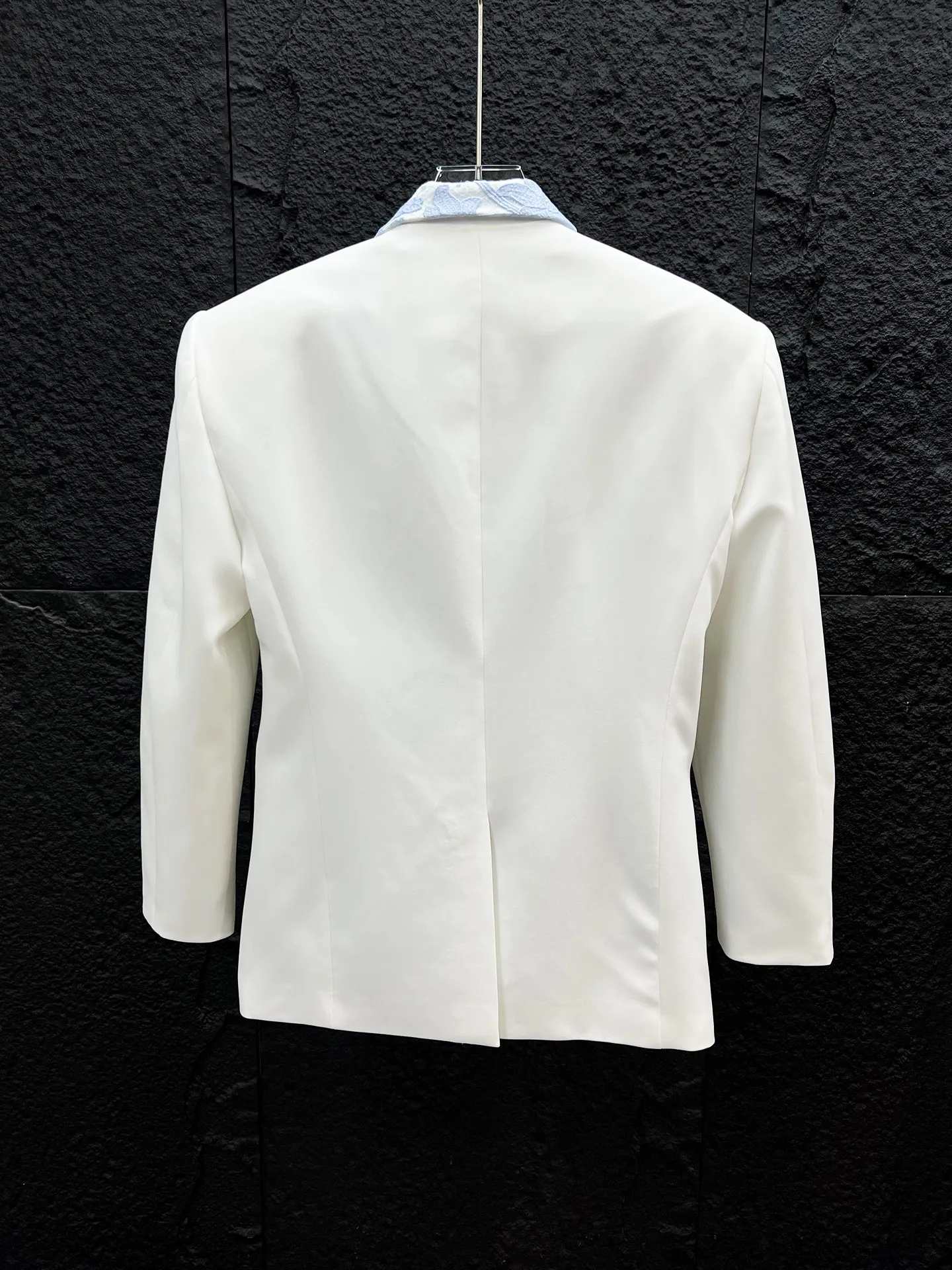 Mens Sequin Pendant Detail Lace Panel Deconstructed Shoulder Pad Suit Coat for Fashion Events and Party Wardrobes