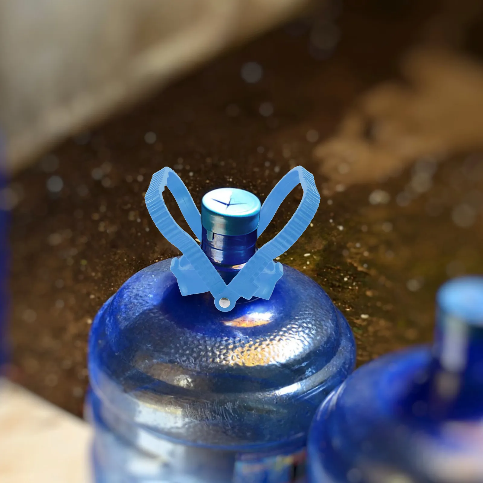 

Набор из 4 держателей для бутылей с водой: эргономичные, прочные пластиковые подъемники для больших бутылей с водой, для домашнего использования