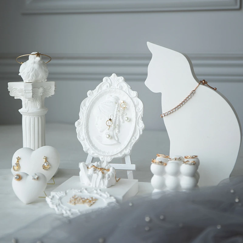 Creative Plaster Pendant Earrings Necklace Display Stand Jewelry Display Shooting Props