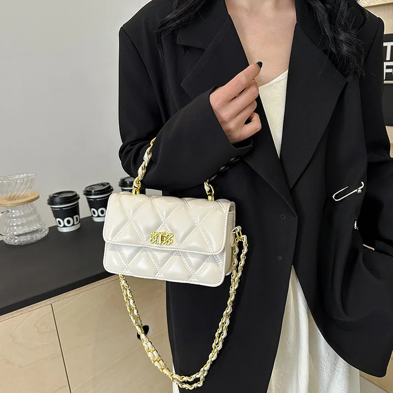 

‌Women's 2025 New Quilted Chain Small Square Bag Vintage Crossbody Shoulder Bag Luxury Casual Handbag