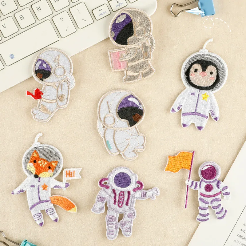 10 Pcs Stick On Spaceman Embroidered Patches Clothing Hat Bag Shoe Repair Material Phone Gift Box Decor DIY Accessory