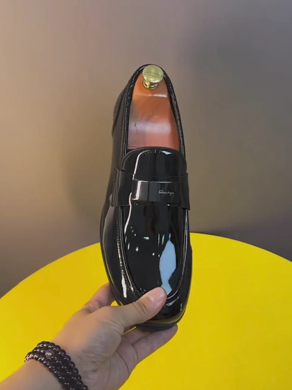 

Новые мужские повседневные удобные туфли из натуральной кожи 2282: модные, универсальные, высококачественные, легкие, трендовые, стильные, с круглым носком