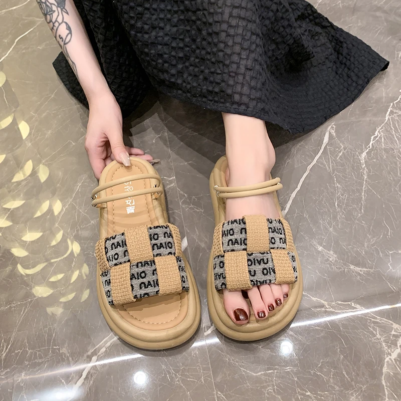 2024 heißer Verkauf Damenschuhe Slip-On Damen Hausschuhe Mode Farbe passend lässige Hausschuhe Frauen Sommer Peep Toe flache Sandalen