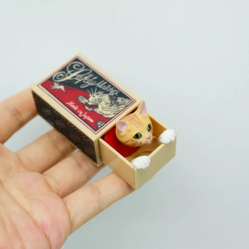 Рисунок 3 - милые кошки, скрывающие в спичечной коробке