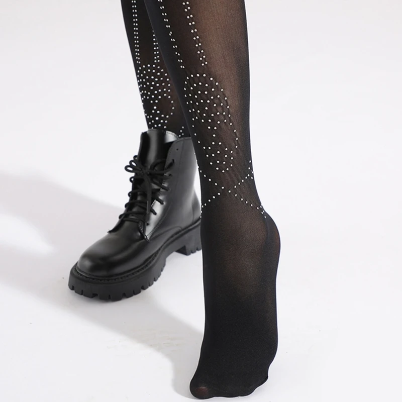 جوارب طويلة من النايلون المطاطي بتفاصيل حروف متألقة وتصميم غير قابل للانزلاق، جوارب طويلة مريحة للمكتب للنساء والفتيات