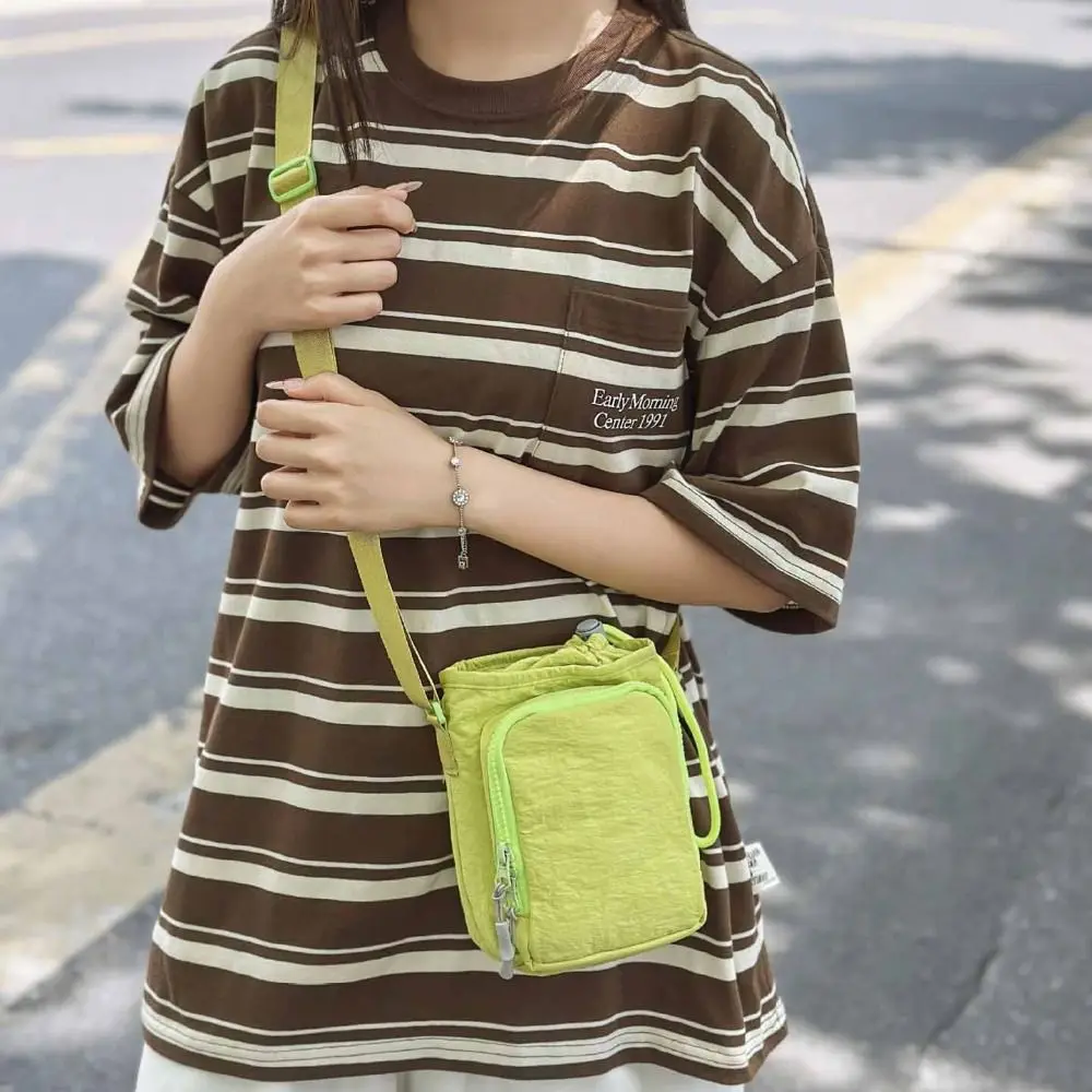 

Shoulder Strap Water Bottle Carrier Bag Nylon Quick Drying Crossbody Water Bottle Purse Portable Large Opening