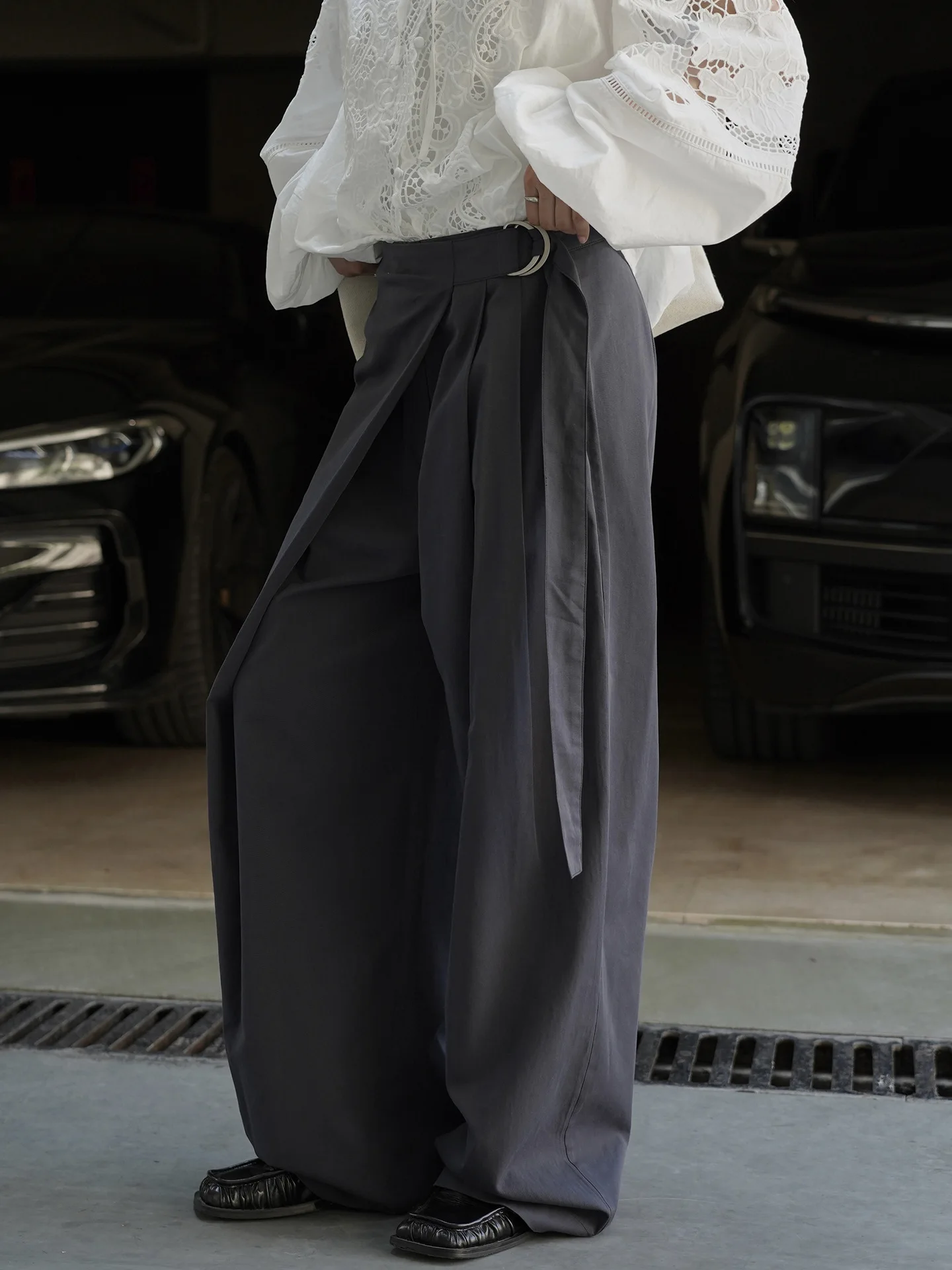 Fashionable retro slanted placket belt strap casual pants loose slimming pants for women