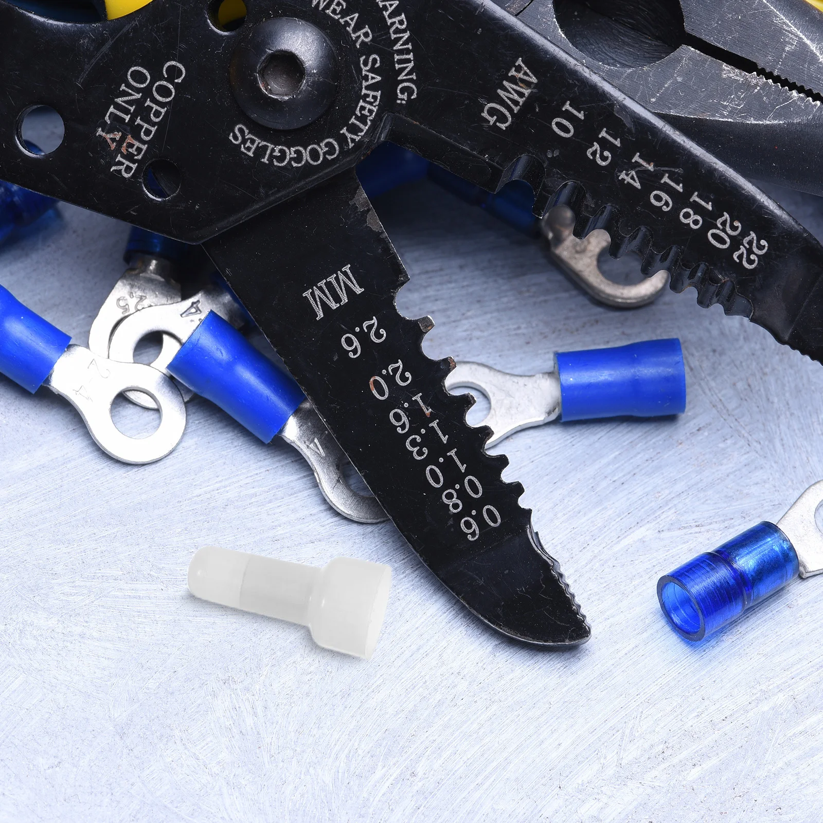 

Electrical Wire Connectors Cap Quick Wiring Terminal Crimp Cap Enclosed Crimp Connector for Automotive Repairs Home Outdoor Use