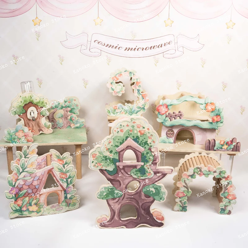 

Маленькая лесная перегородка, двухслойная укрывающаяся платформа, коридор из бутылки с водой, арка, подглядывание, цветочная композиция, балкон