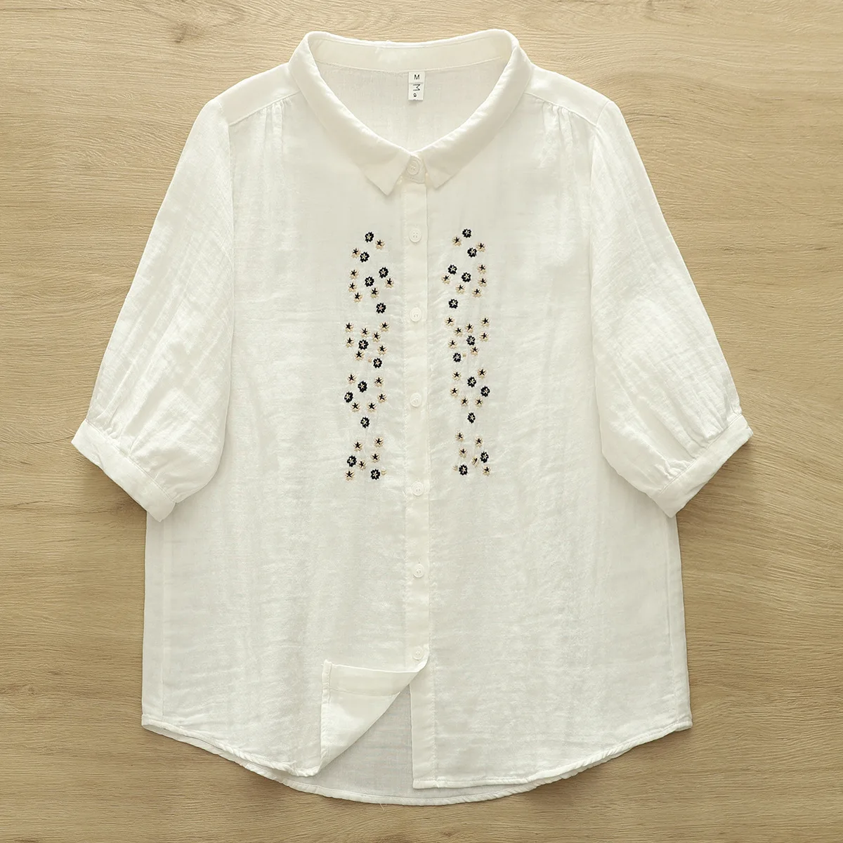 ใหม่2025ฤดูร้อนเส้นด้ายฝ้าย3/4แขนเสื้อผู้หญิงLapelดอกไม้เย็บปักถักร้อย, Moriสาวสบายๆเสื้อหลวมๆT54360CC