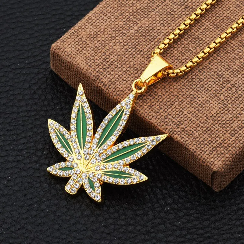 Vintage Style Inlaid Metal Maple Leaf Necklace with Delicate Zircon Pendant Hip Hop Men's Rock Party Clothing Accessories Gift