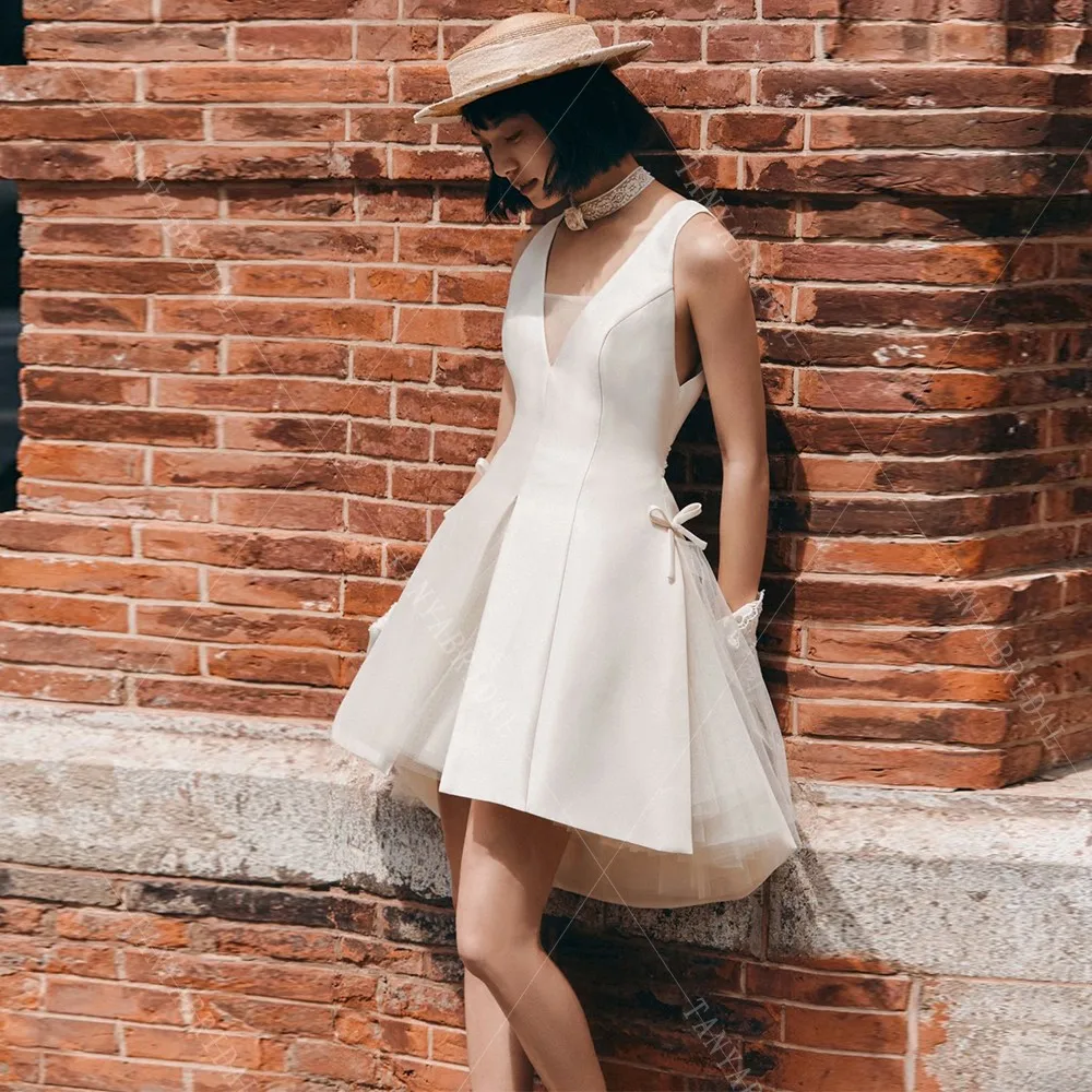 Vestidos de novia cortos de satén para mujer, vestido de novia Simple sin mangas con escote en V, hasta la rodilla, vestido de fiesta de novia de línea A, vestido de novia Alto y Bajo