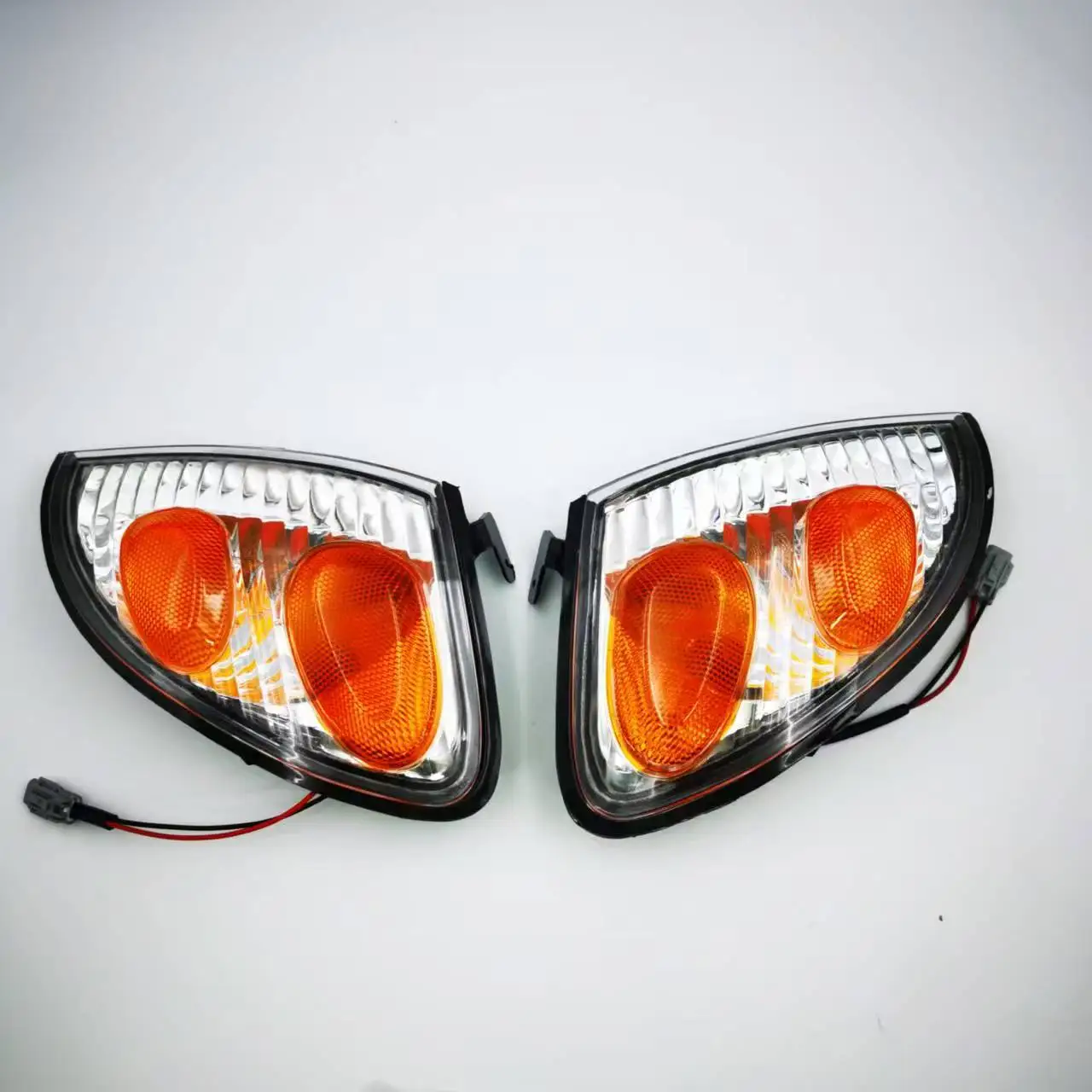 High Quality Turn Signal Lamp 4111030-2000 Left / 4111040-2000 Right For Zhongxing Grandtiger High Quality