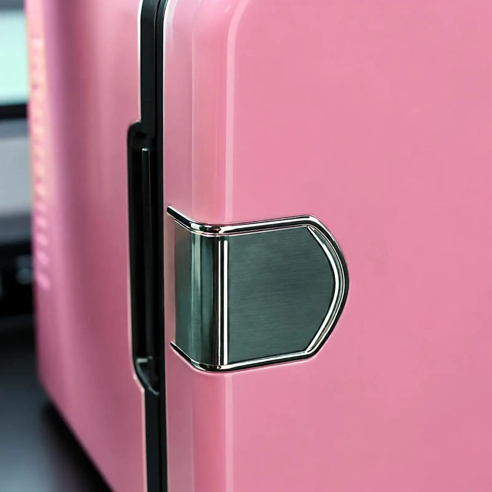 portable-mini-refrigerator-recessed-handle-small-appliance-glossy-finish