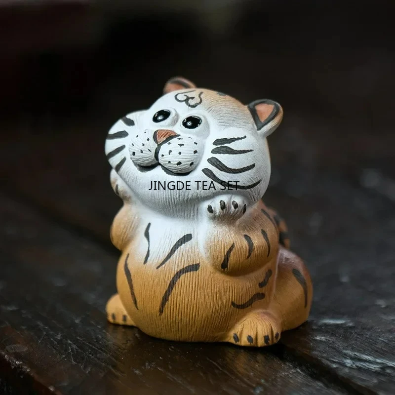 

Yixing Yixing Purple Clay Tea Pet Cute Tiger Statue Decoration Animal Crafts Tea Set Decoration