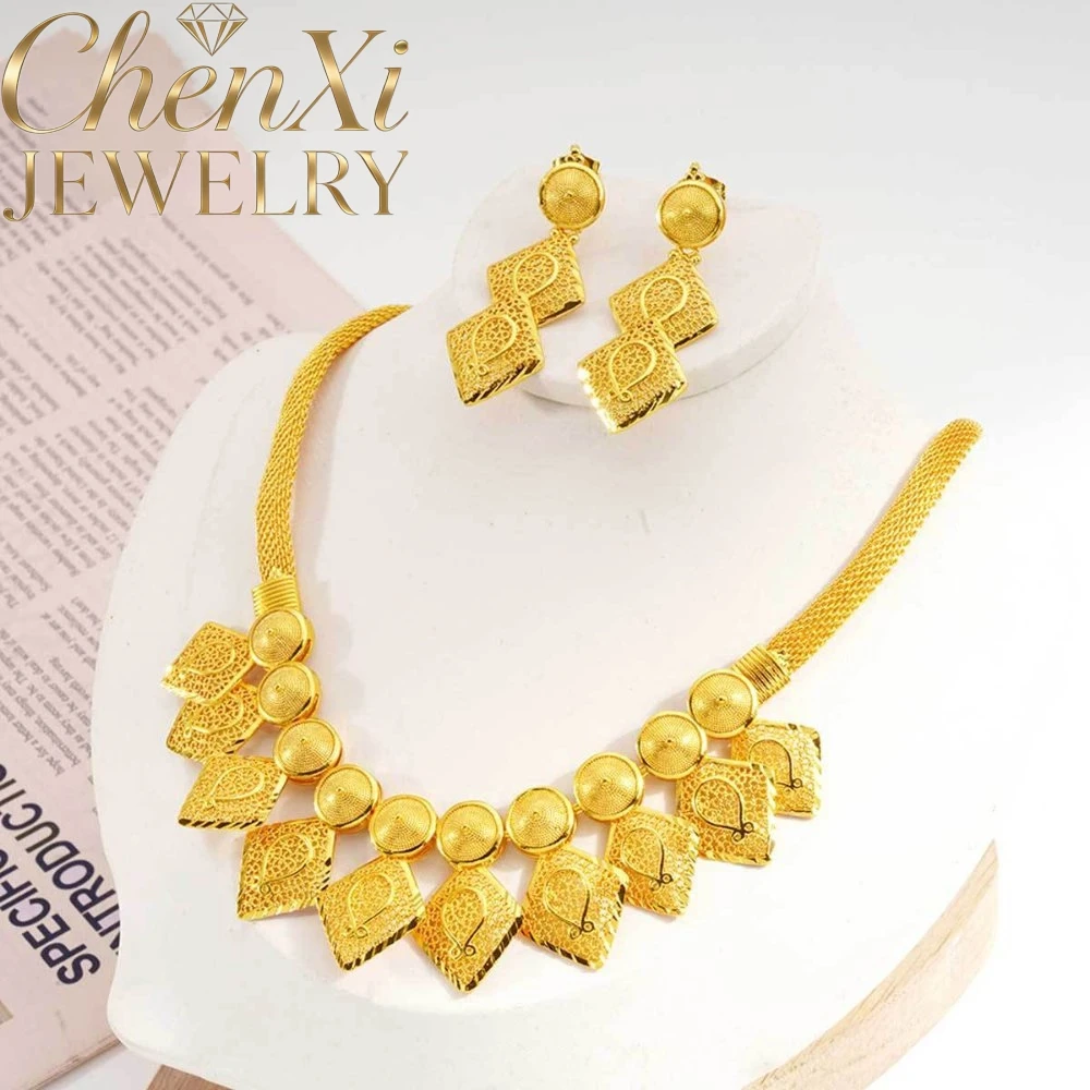 Sand Gold Diamond-Shaped Hollow-Out Pattern Necklace Precision Angular Standout Piece Refined Keepsake Exquisite Charms Gift
