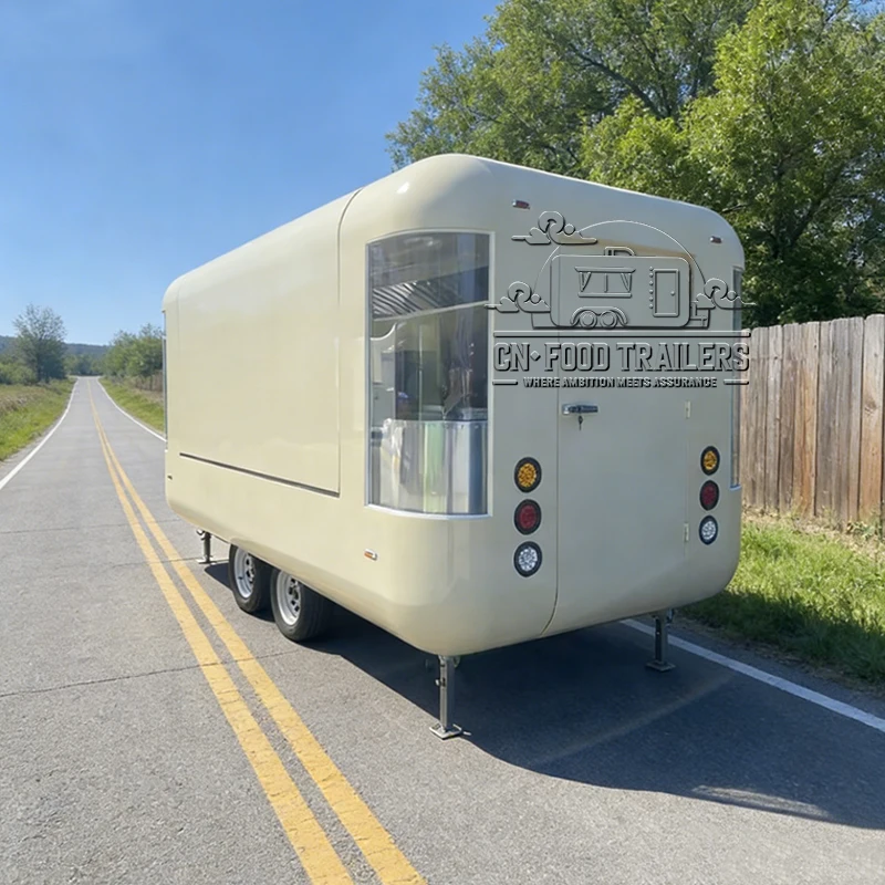

Мобильный фудтрак CN: полностью оборудованная коммерческая кухня на колесах для продажи пиццы, бургеров, мороженого, кофе и других продуктов.
