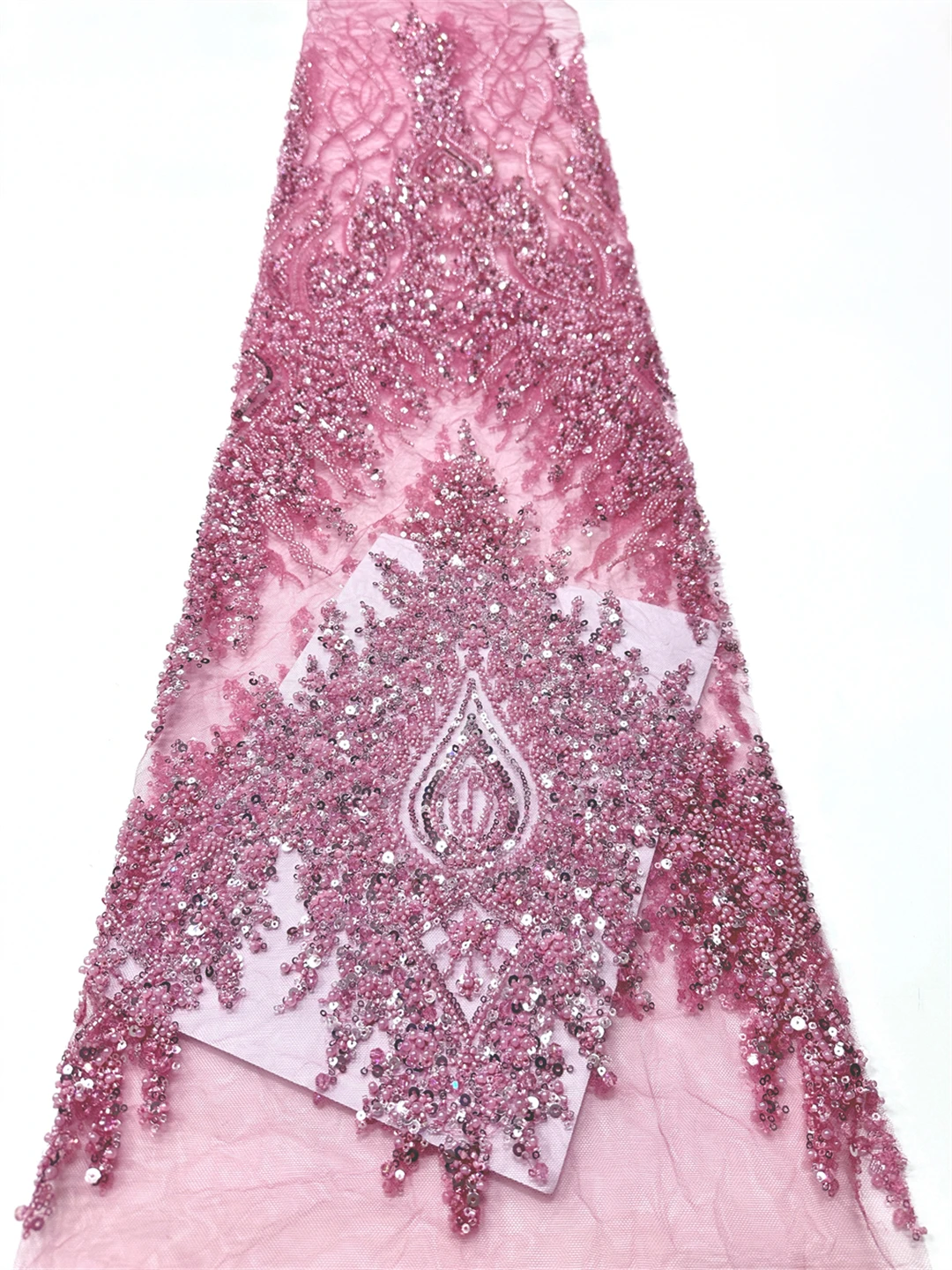 

Hot Sale African Bridal Lace Fabric High Quality Luxury French Sequins Beaded Embroidery Nigerian Tulle Lace For Wedding Dress