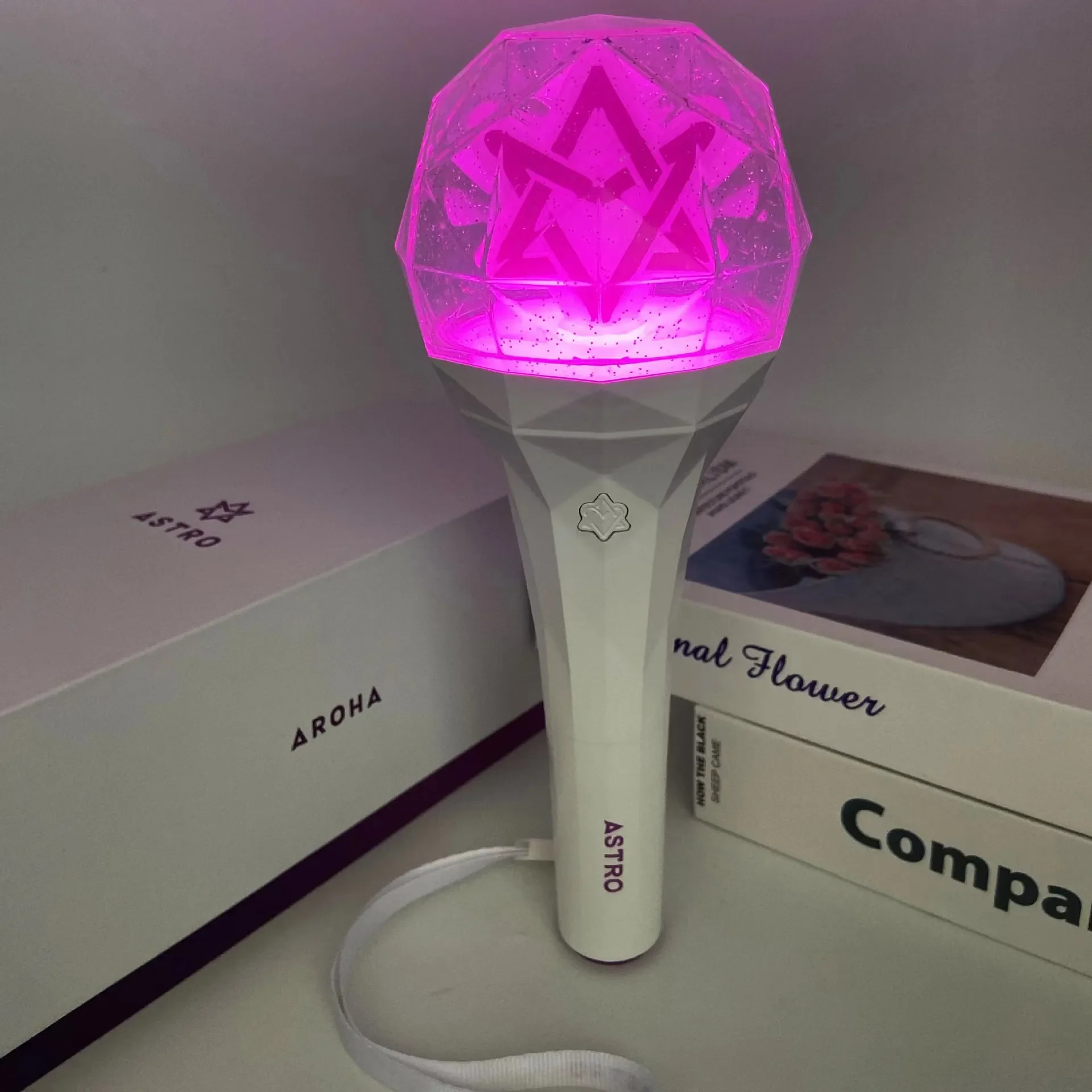 Bastón de luz ASTRO Ver.2, lámpara de Flash de mano brillante, martillo de concierto, palo de luz de animación, juguetes de colección para fanáticos, regalo de Kpop