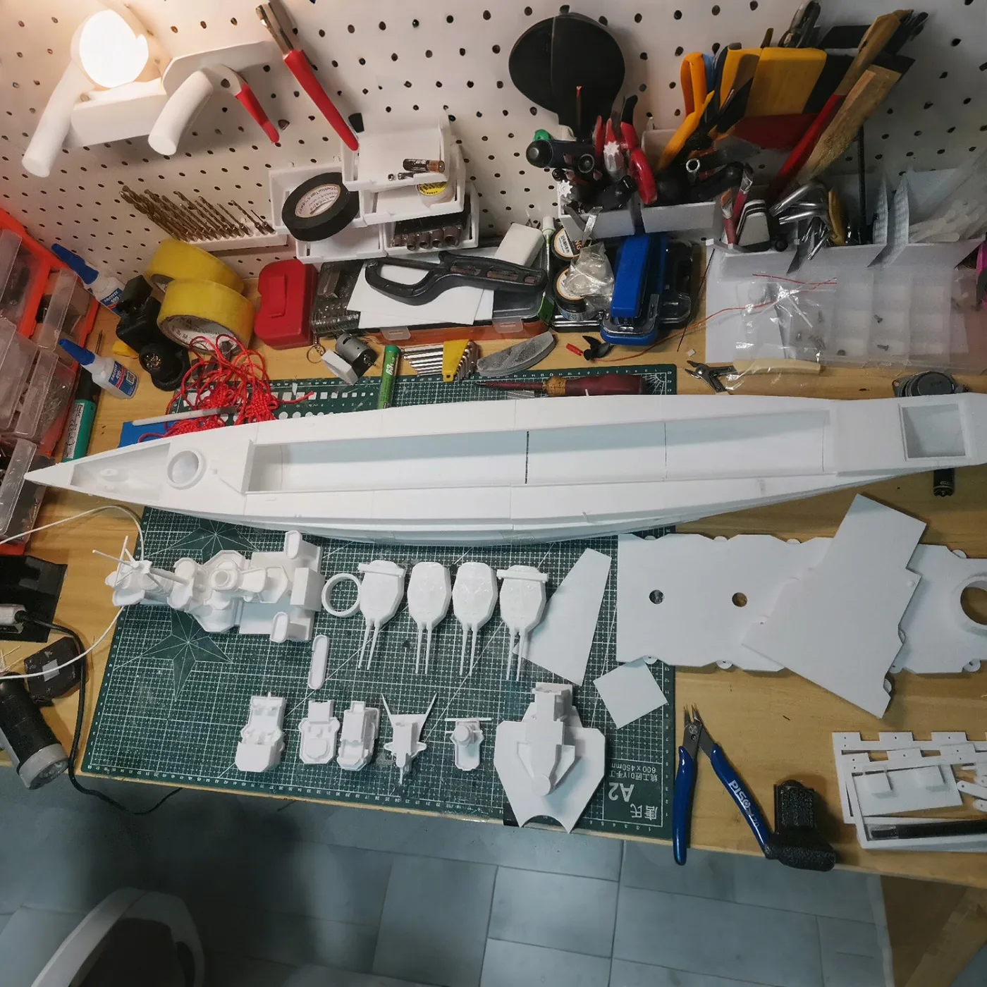 1/200 RC Ships 107cm Kongo WWII Battleship Remote Control Boat Light-cured Detail Parts RC Boat Model Kit Ship Toy Warship Model