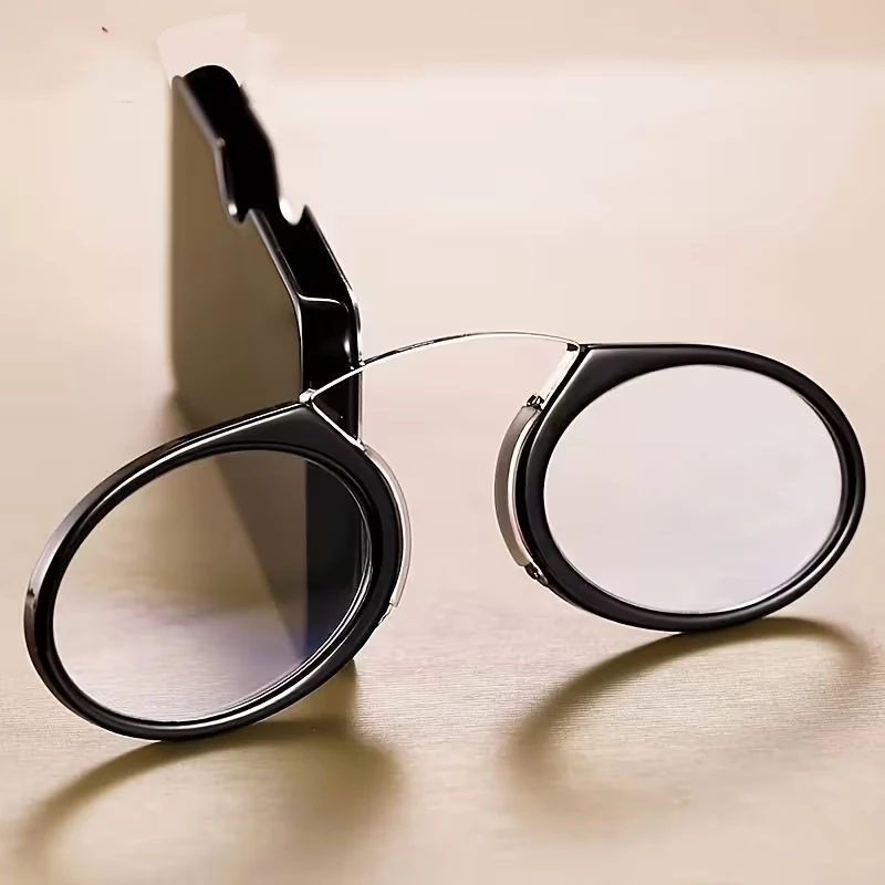 2026 Ultradünne, beinlose, tragbare Lesebrille mit Clip-Nasenbügel für Männer und Frauen, ultraleichte Presbyopie-Brille mit Etui 1.5