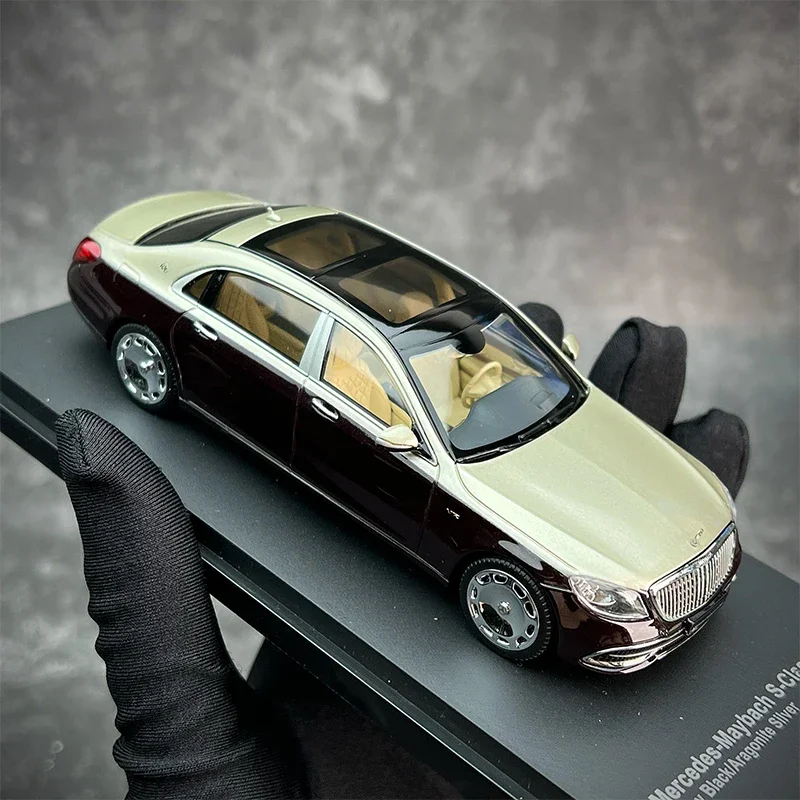 1:43 Mercedes-Benz Maybach S-Class 2019 alloy model, children\'s collection of decorative toys, holiday gifts for children.