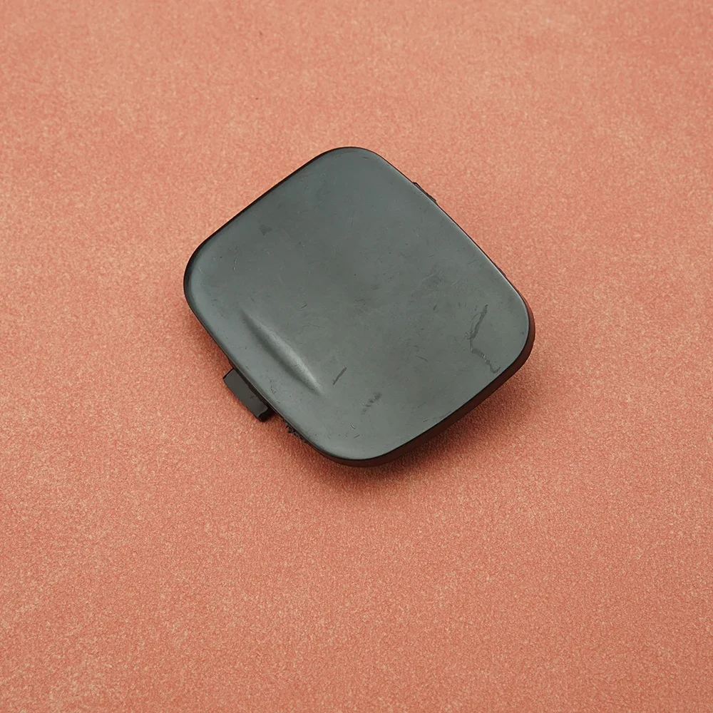 

Rear Bumper Tow Hook Cover NEW Rear Bumper Towing Tow Hook Eye Trim Cap Hole Cover random color FOR VOLVO S60 39802591 30795029