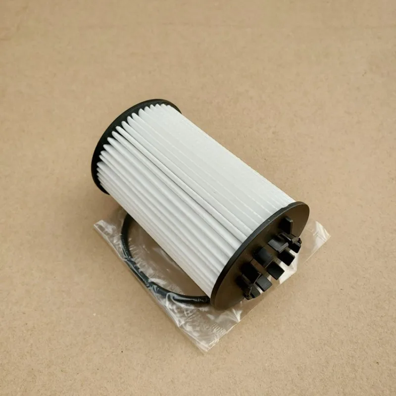 03H 115 561B Oil Filter for Audi D4A8L S6 S7 S8 RS6 RS7 for Bentley Continental Flying Spur Bentayga 4.0T 03H115561B Brand New